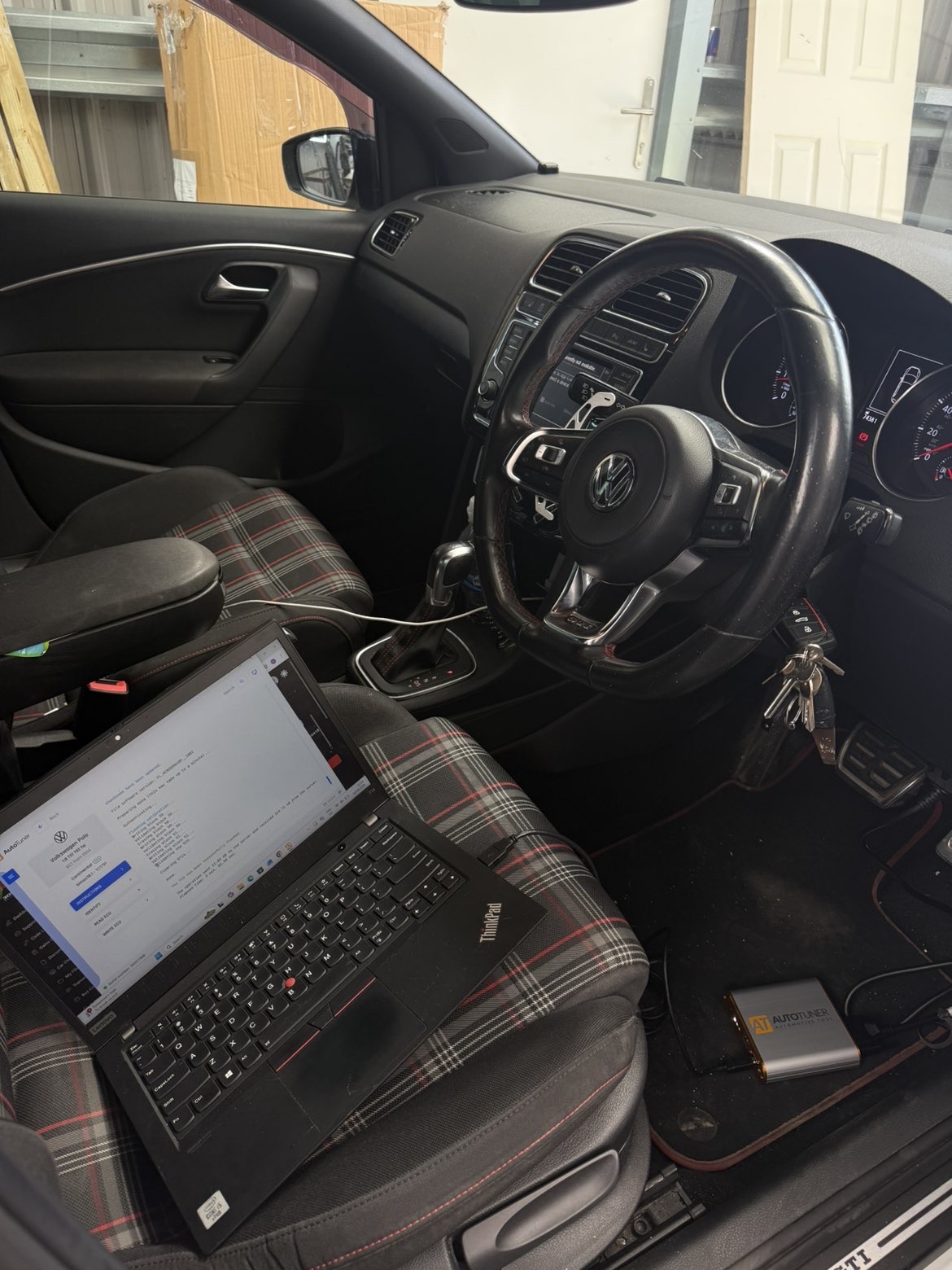 VW Polo GTI ECU remapping on-site